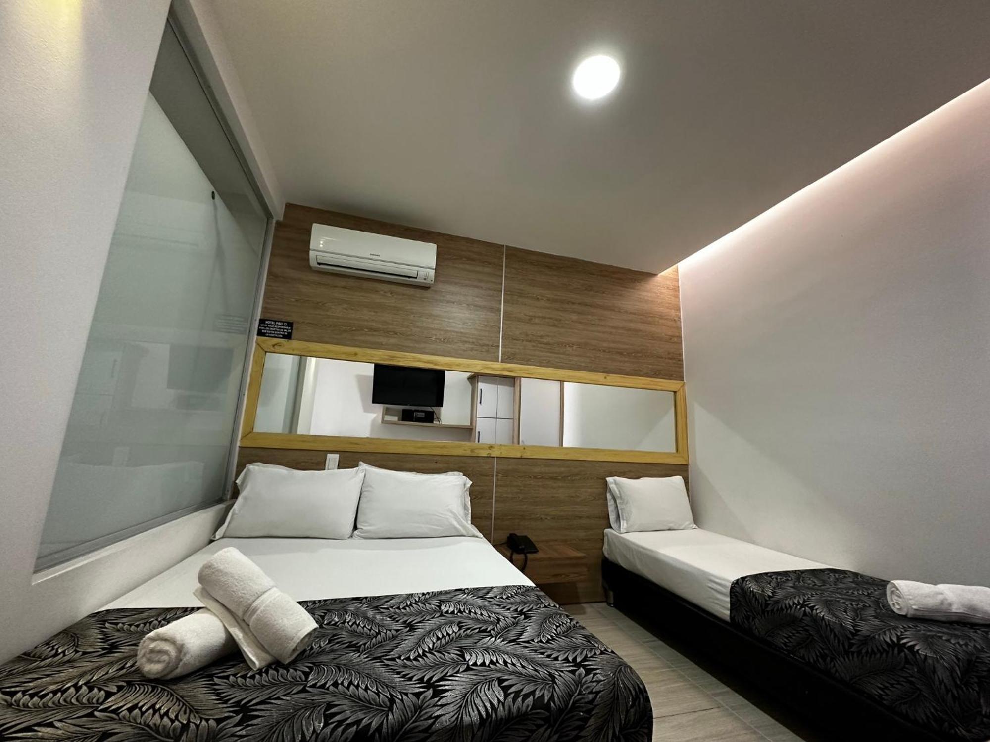 Hotel Piso 12 เบลโญ ภายนอก รูปภาพ
