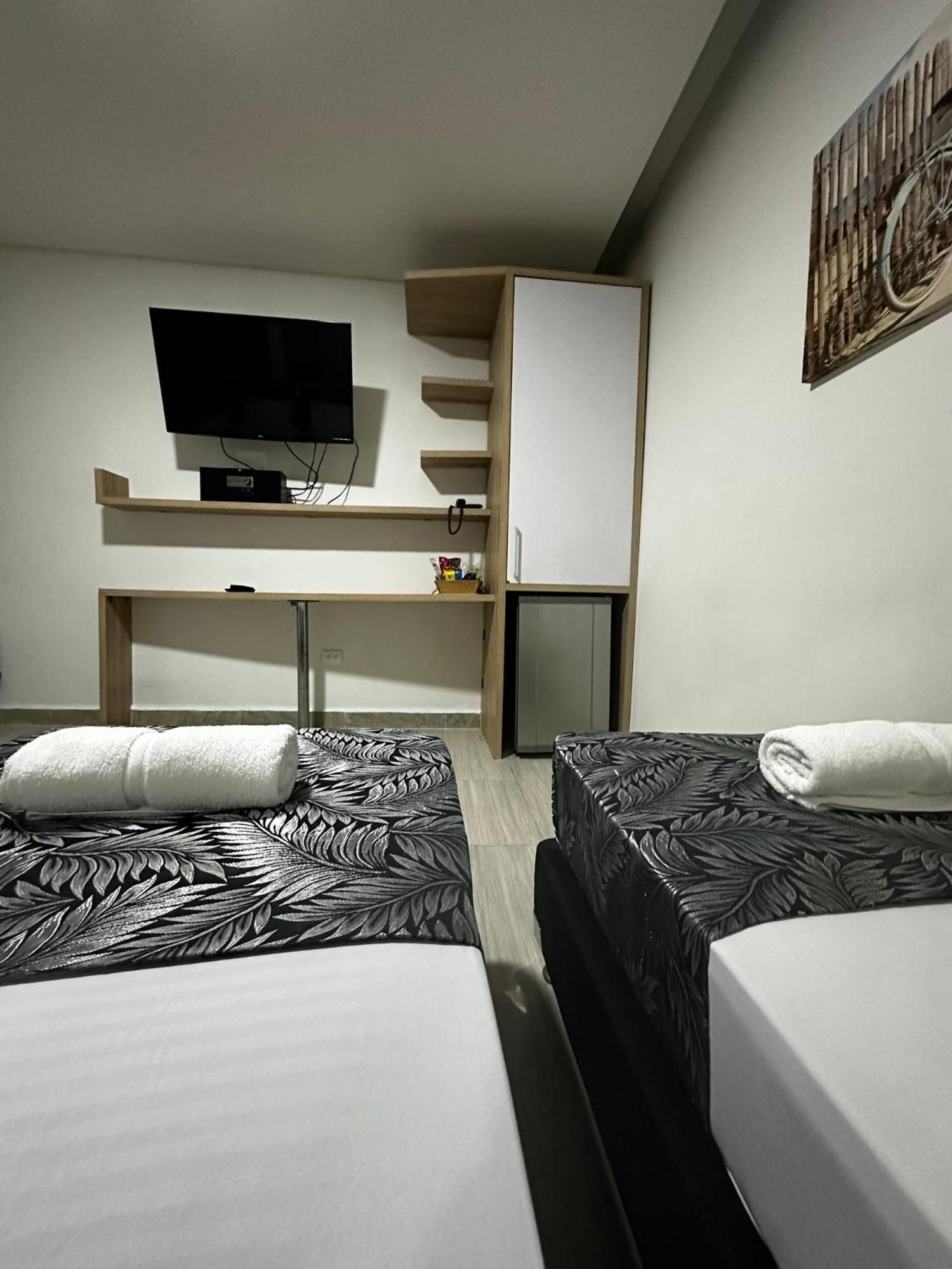 Hotel Piso 12 เบลโญ ภายนอก รูปภาพ