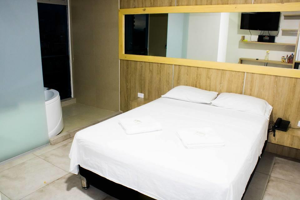 Hotel Piso 12 เบลโญ ภายนอก รูปภาพ