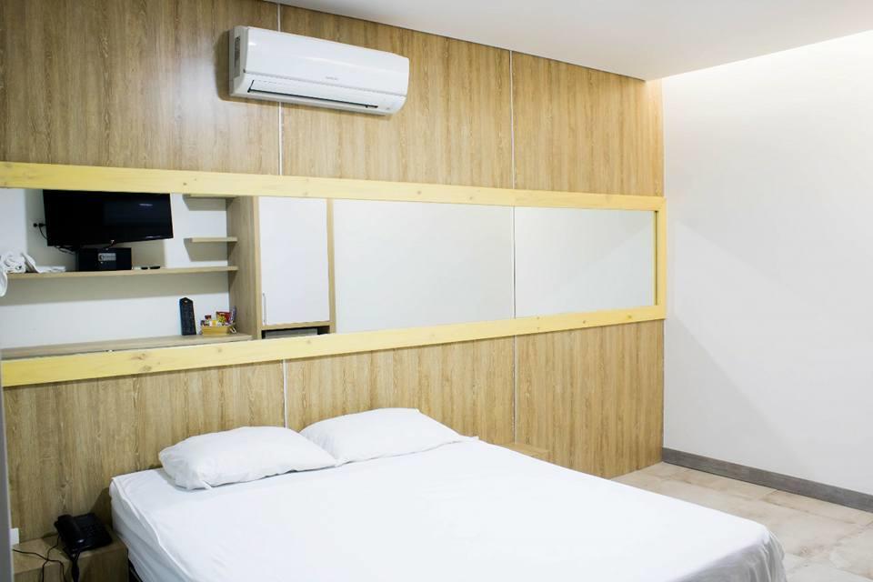 Hotel Piso 12 เบลโญ ภายนอก รูปภาพ
